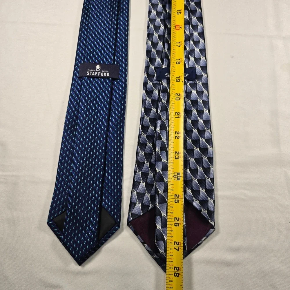 Stafford silk necktie